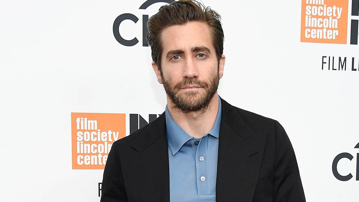 Polo μπλουζάκι και blazer, ο πιο smart casual φθινοπωρινός συνδυασμός