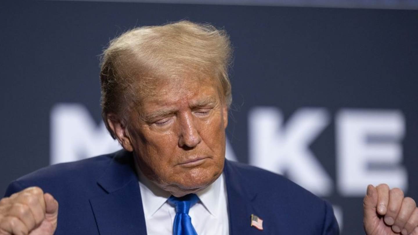 Σε άλλα νέα, ο Donald Trump νομίζει πως είναι ένας άλλος Nelson Mandela