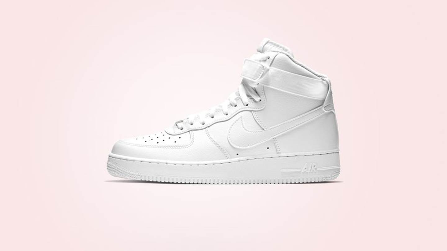 5 λευκά sneakers για να αγοράσεις τώρα και να φοράς για πάντα