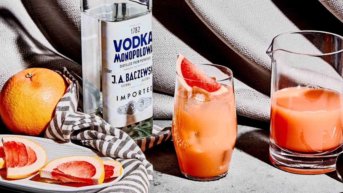 Η ιστορία και η συνταγή του Greyhound