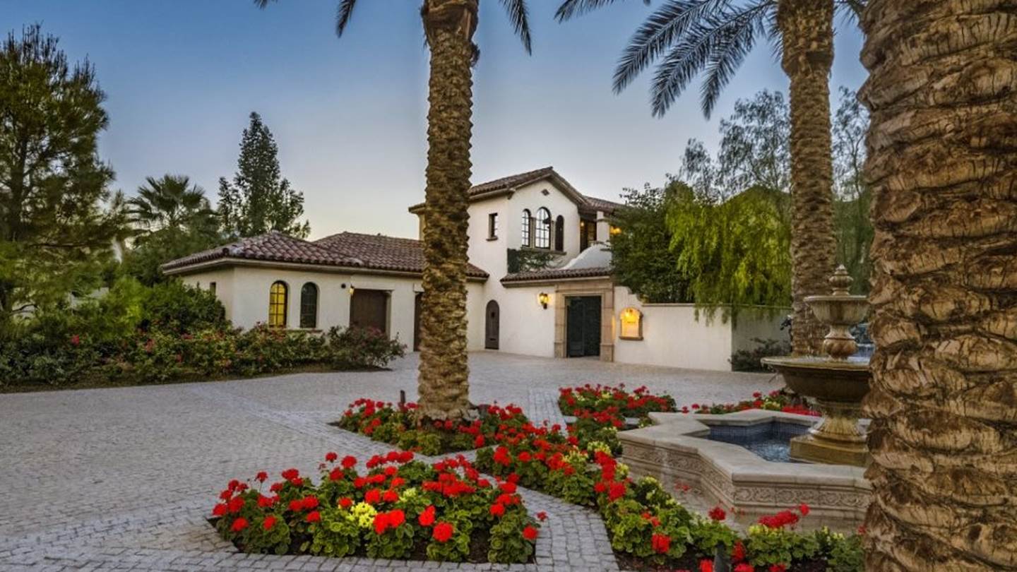 Η βίλα του Sylvester Stallone στην Καλιφόρνια βγαίνει στο σφυρί