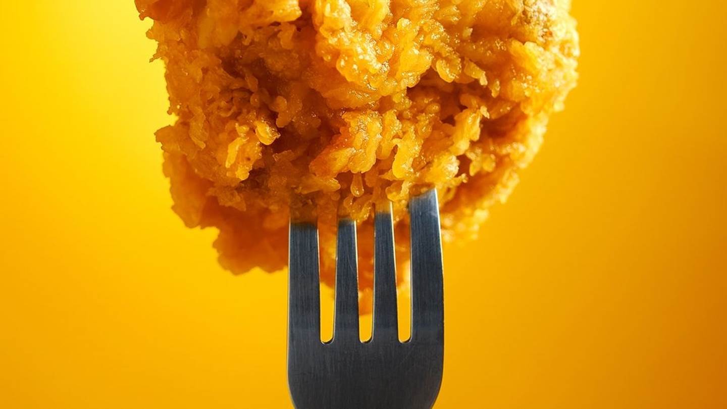 Βρήκαμε το κόλπο για να φτιάξεις τηγανητό κοτόπουλο σαν του KFC