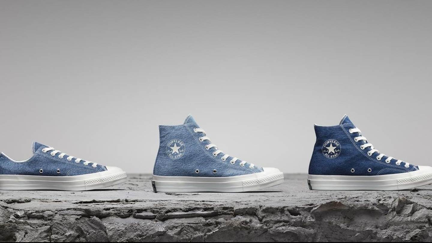 Τα sneakers του φθινοπώρου είναι φτιαγμένα από τζην