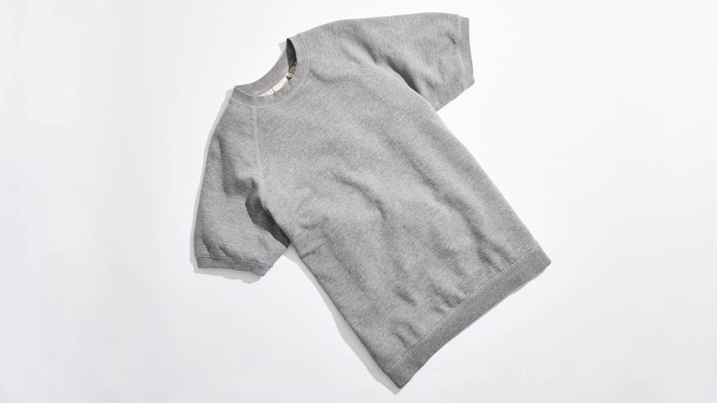 Έχετε ένα λεπτό να σας μιλήσουμε για το κοντομάνικο φούτερ;