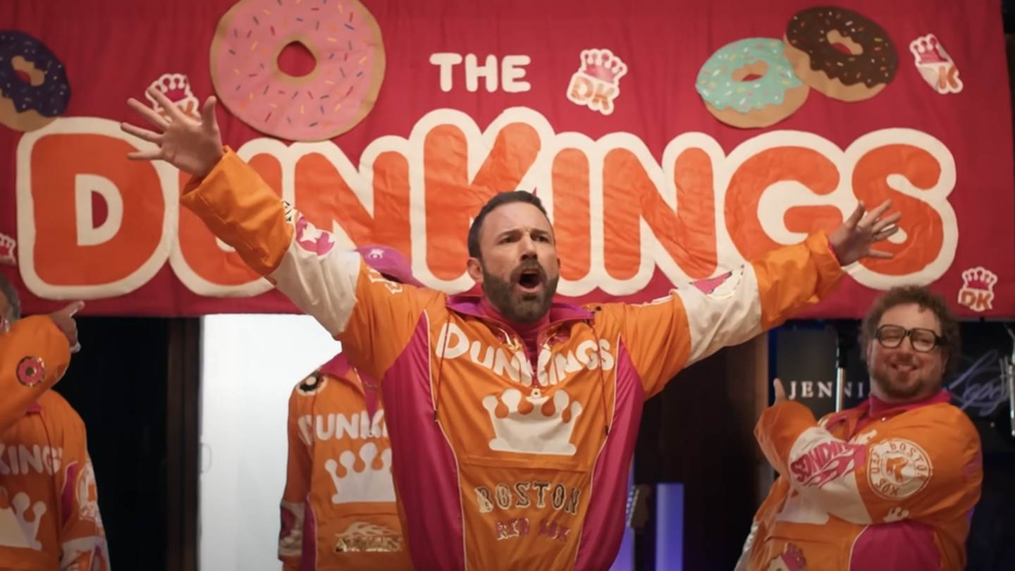 O Ben Affleck, o Matt Damon και ο Tom Brady είναι οι DunKings