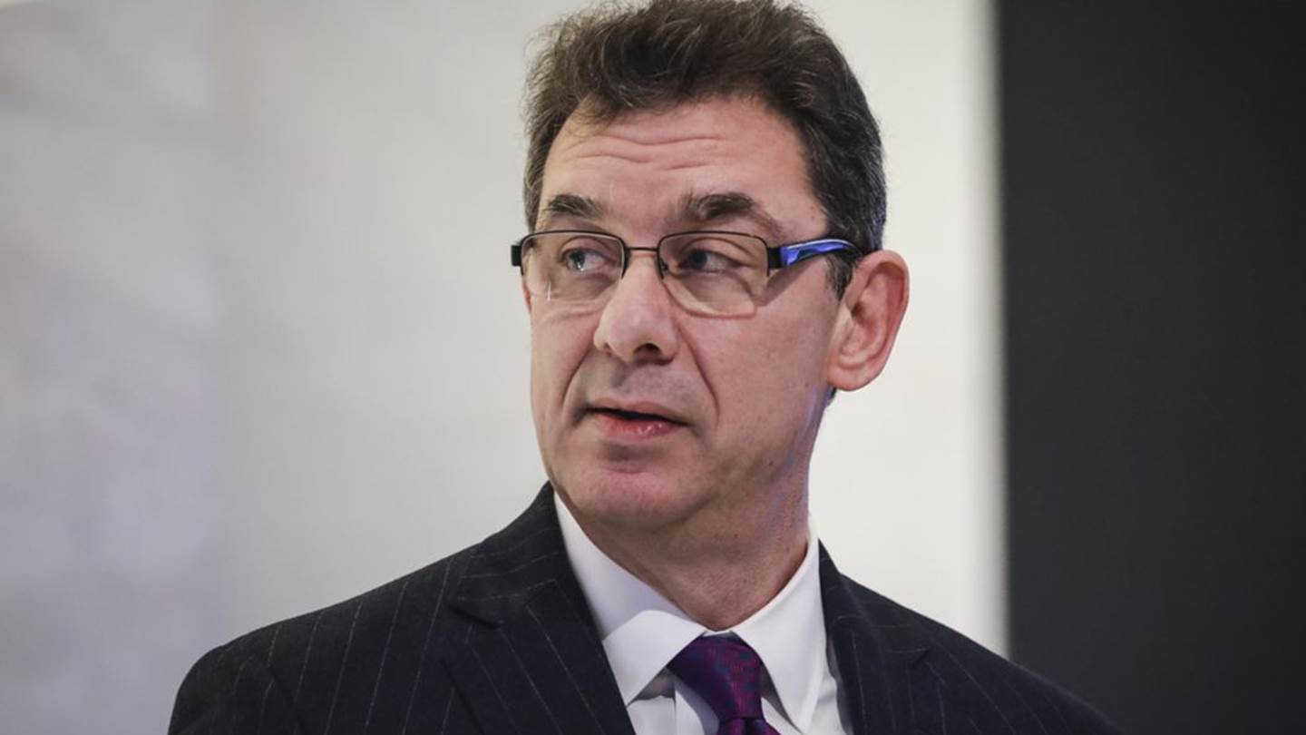 Ο λόγος που ο Albert Bourla της Pfizer έφυγε από την Ελλάδα