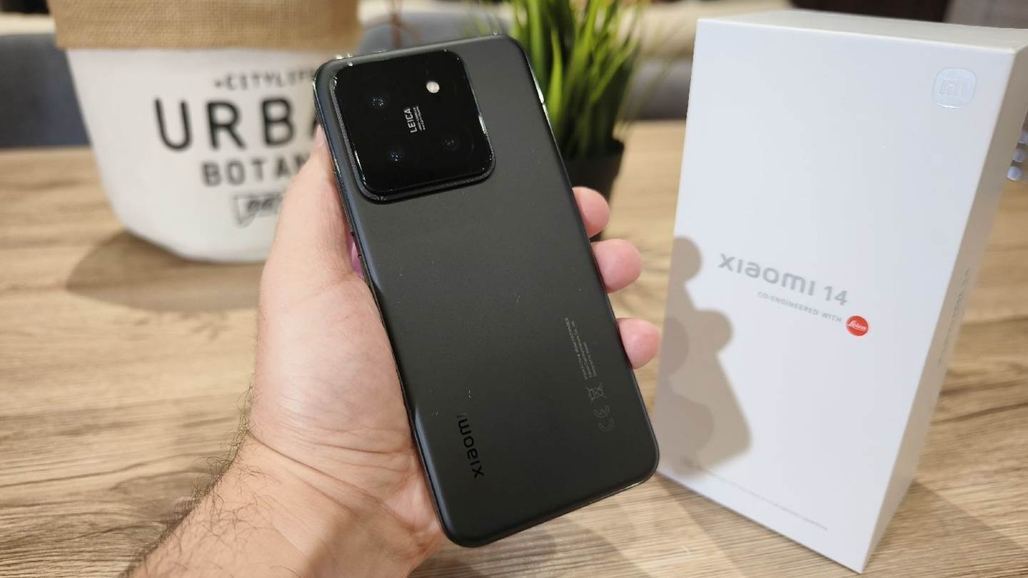 Είναι το Xiaomi 14 άξιος αντίπαλος του iPhone 15;