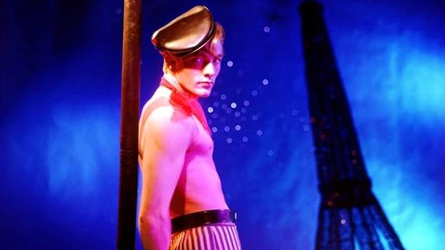 James Bidgood: Ρέκβιεμ στην camp αισθητική ενός ροζ νάρκισσου