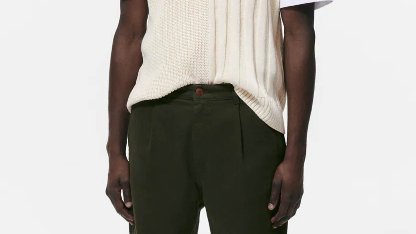 Το chino από τα Zara που θα φοράμε όλο τον χειμώνα