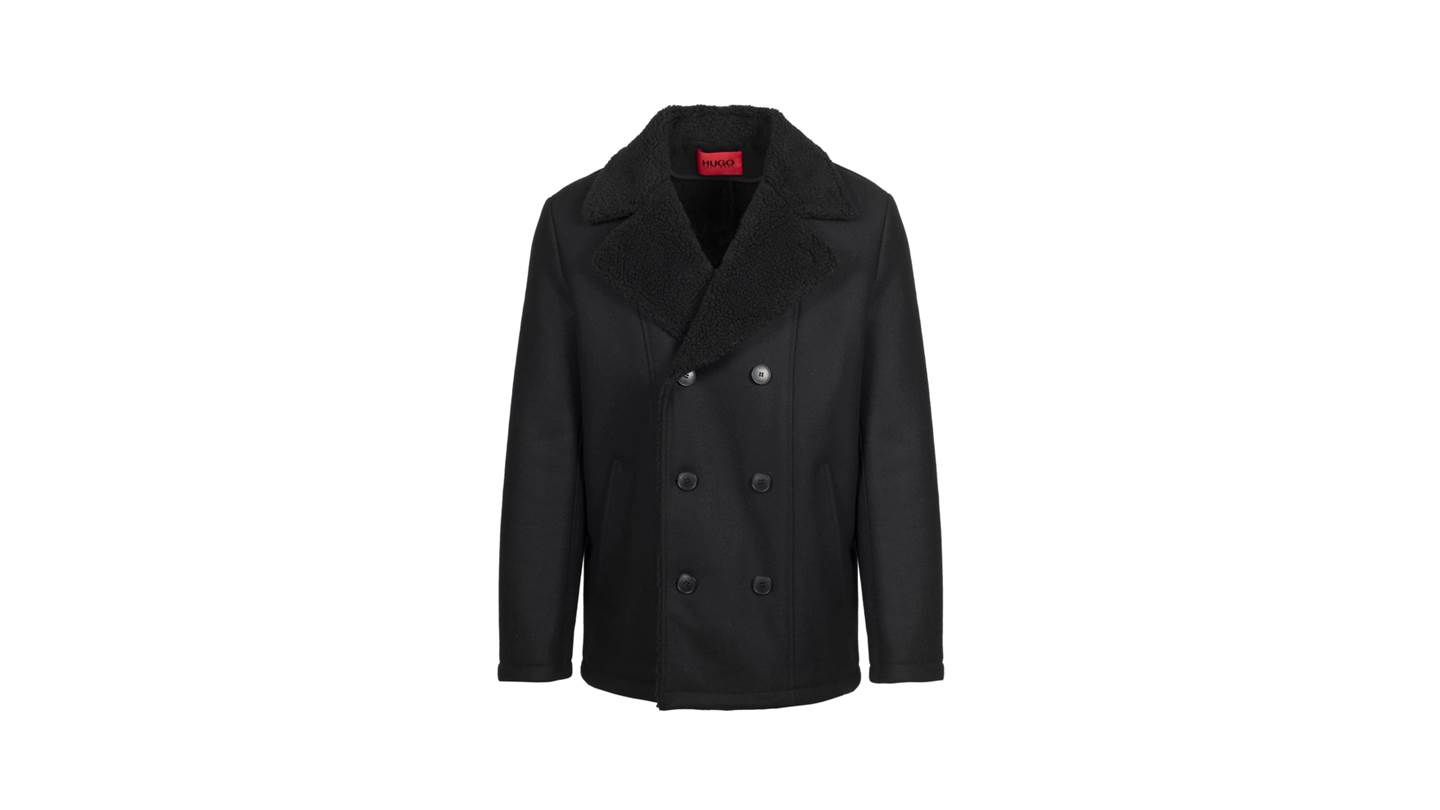 Το μαύρο slim fit ημίπαλτο που δεν θα θέλεις να βγάλεις από πάνω σου