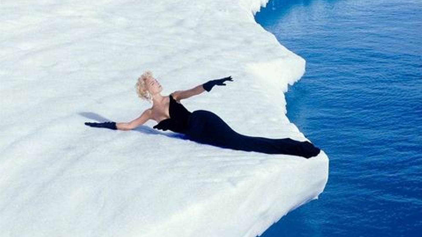 Όταν ο Thierry Mugler φωτογράφιζε super models στον πάγο