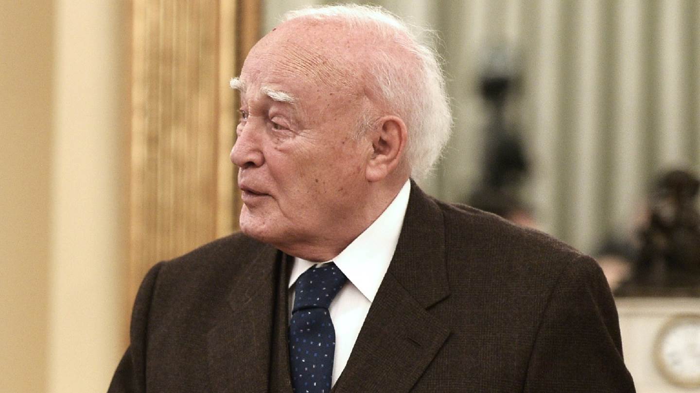 Ύστατο χαίρε στον Κάρολο Παπούλια