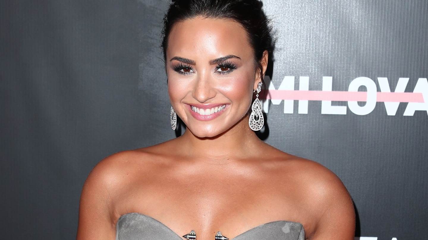 Demi Lovato, χόρεψέ μας στο ταψί
