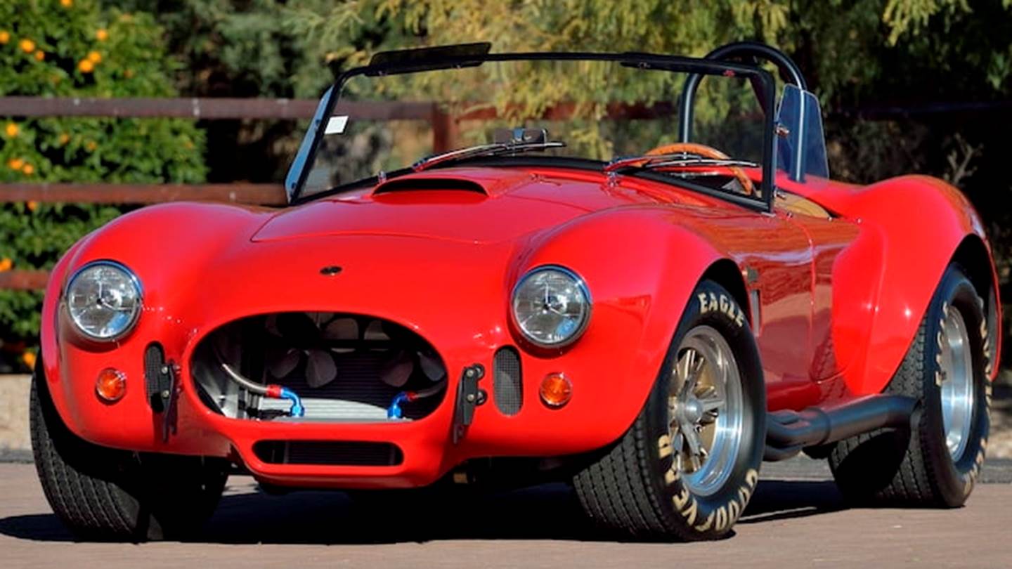 Η σπάνια Shelby 427 Cobra του Paul Walker βγαίνει στο σφυρί