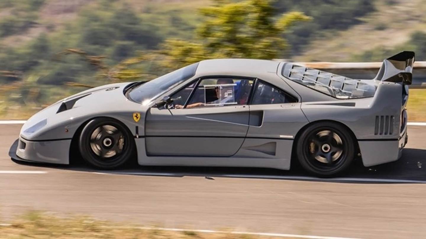 Αυτή η Ferrari F40 Competizione αναζητά ιδιοκτήτη