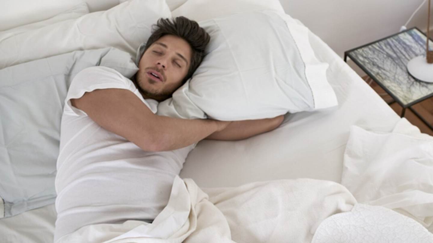 Πόσο ύπνο χρειάζεσαι για να παραμείνεις φρέσκος, σύμφωνα με το Harvard