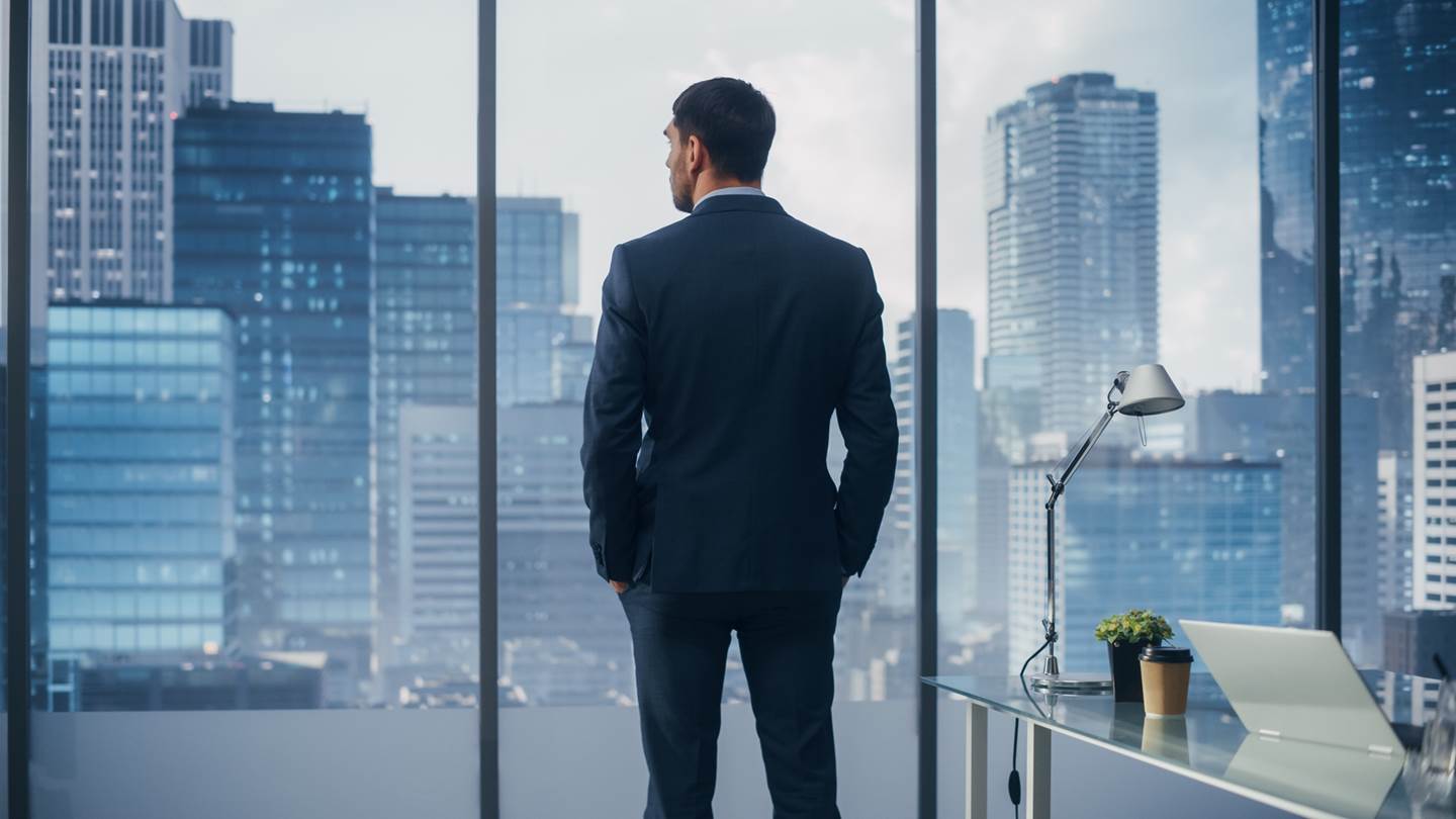 Τζακ Ζαμπακίδης, ο Ελληνοκύπριος που μπήκε στην ευρωπαϊκή λίστα του Forbes με τους 