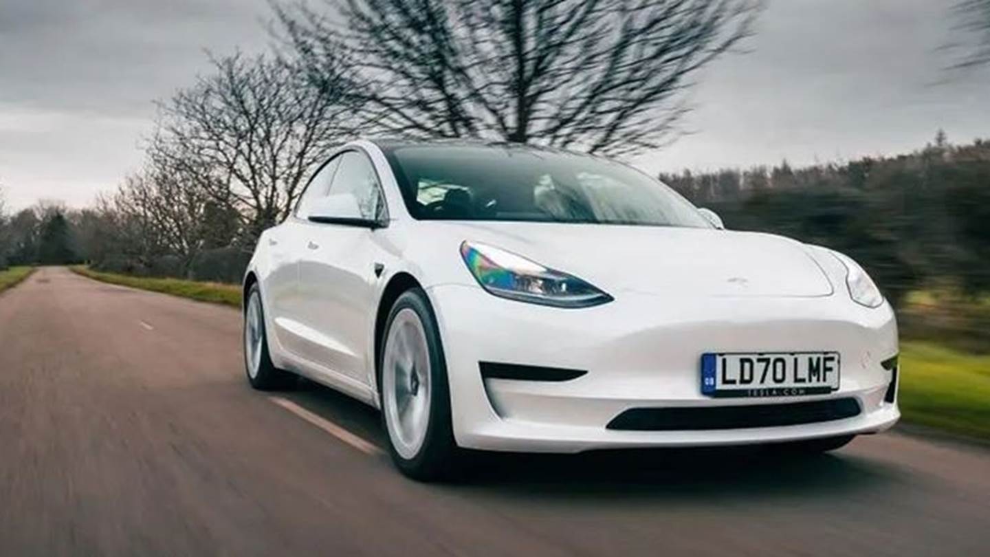 Στο Ντουμπάι οι κούρσες ταξί γίνονται με Tesla Model 3
