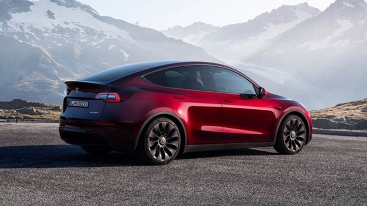 Η Tesla απέκτησε απίθανη brand ambassador-έγινε viral στους Ολυμπιακούς Αγώνες