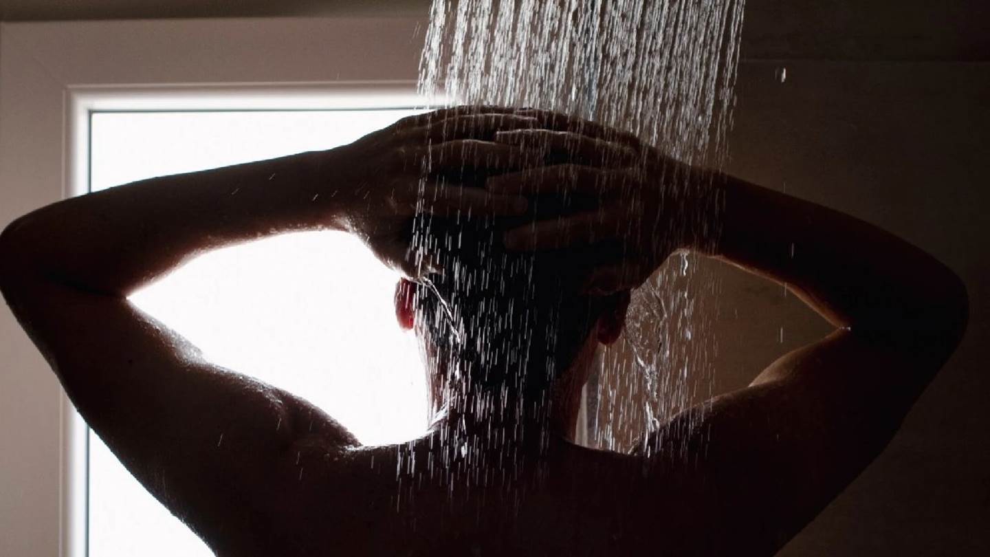 Δεν σου αρέσει να πλένεσαι; Δες τι έχει να πει η επιστήμη