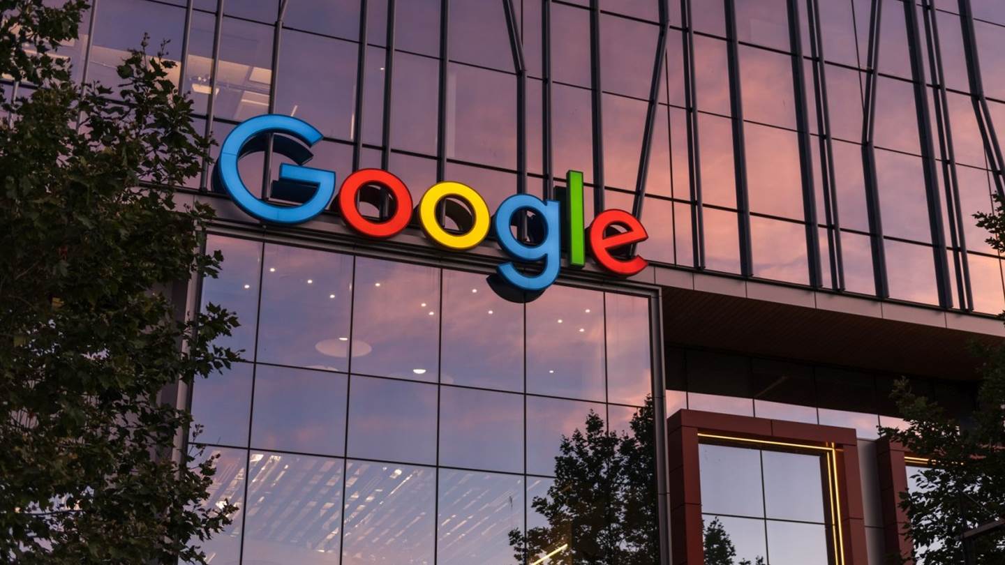 Η Google εκπαιδεύει δημοσίους υπαλλήλους στην Ελλάδα σε θέματα τεχνητής νοημοσύνης