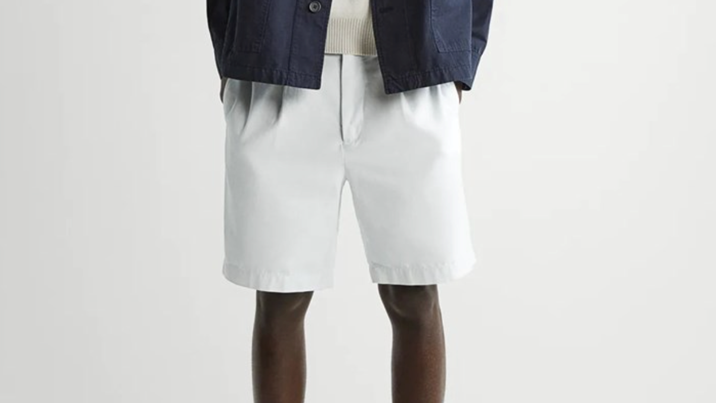 Η viral βερμούδα των Zara γι' αυτό το καλοκαίρι