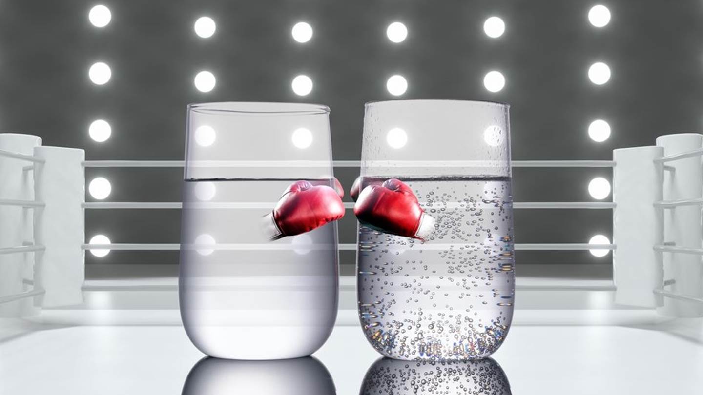 'Μεταλλικό ή Ανθρακούχο'; Το ευαίσθητο θέμα του νερού στα εστιατόρια