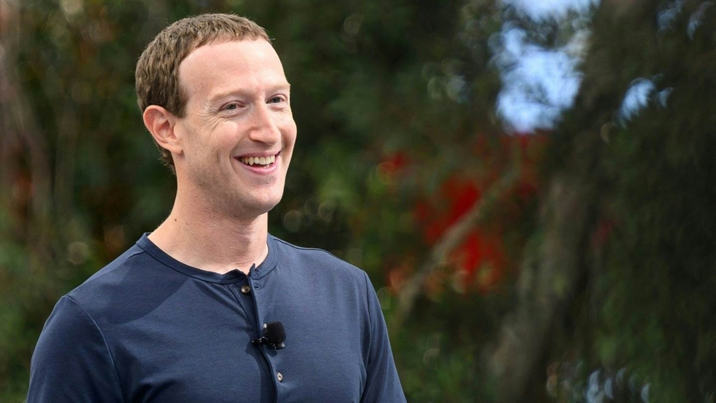 O Mark Zuckerberg έβγαλε τραγούδι και είναι ανατριχιαστικό