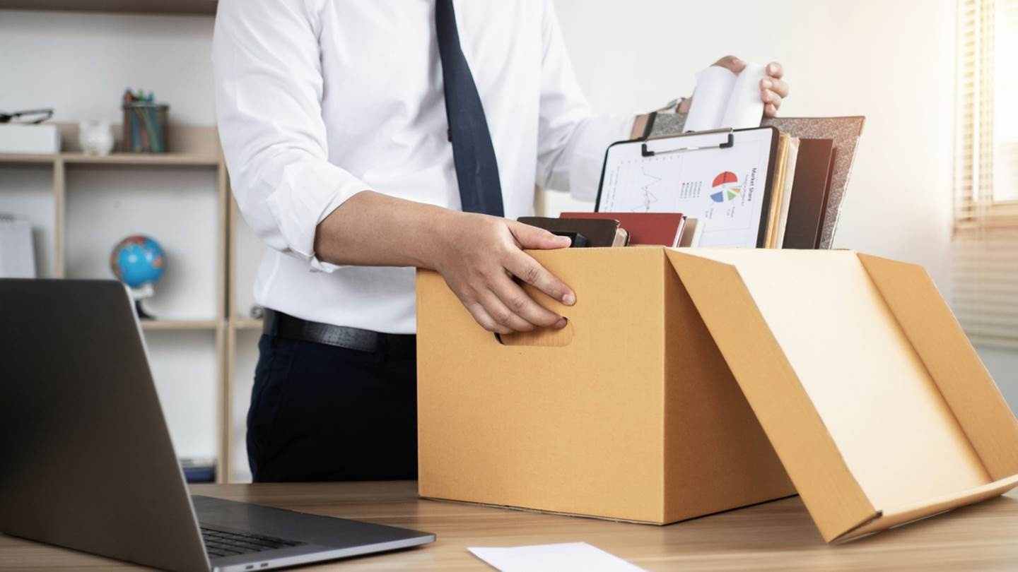 Yπάλληλος απολύθηκε μετά από πολύωρα διαλείμματα για τουαλέτα