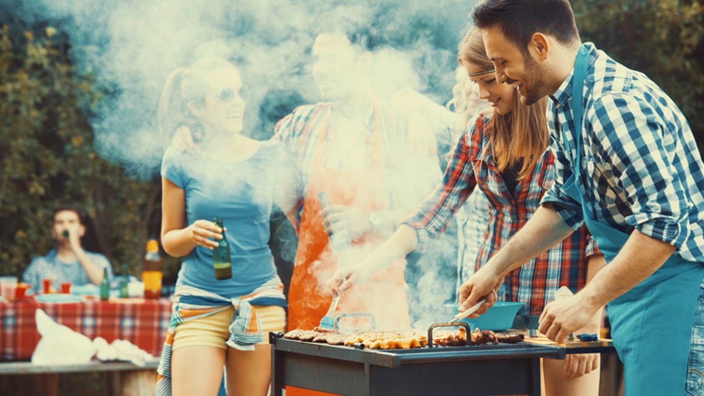 Ποιο αρνί και ποιο κατσίκι; Το Πάσχα θέλει μπάρμπεκιου