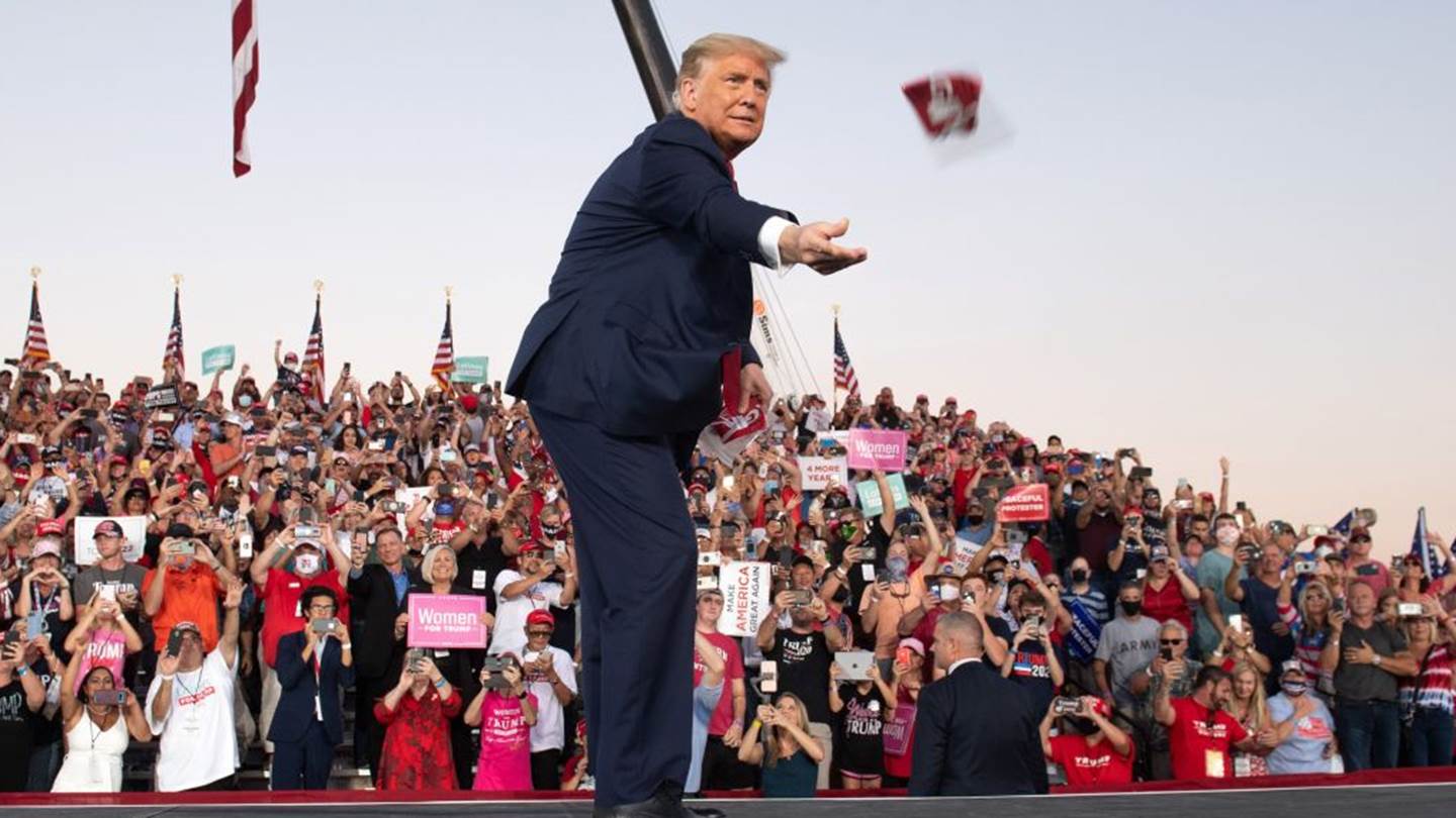 Ο Donald Trump βιάζεται να πανηγυρίσει και δίνει ραντεβού στο Ανώτατο Δικαστήριο