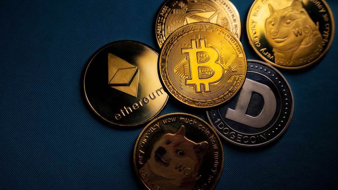 Ποιοι δισεκατομμυριούχοι κρυπτονομισμάτων ρευστοποιούν τις μετοχές τους