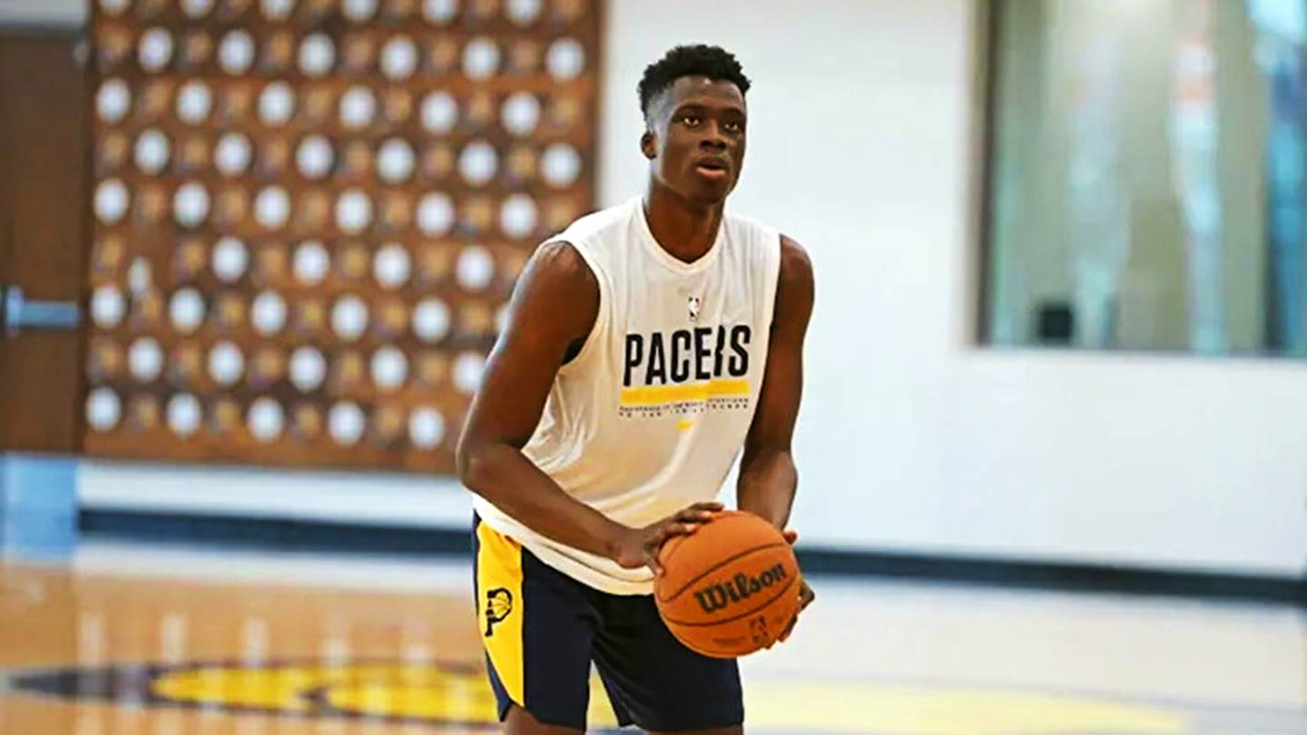 Η ώρα του Άλεξ Αντετοκούνμπο