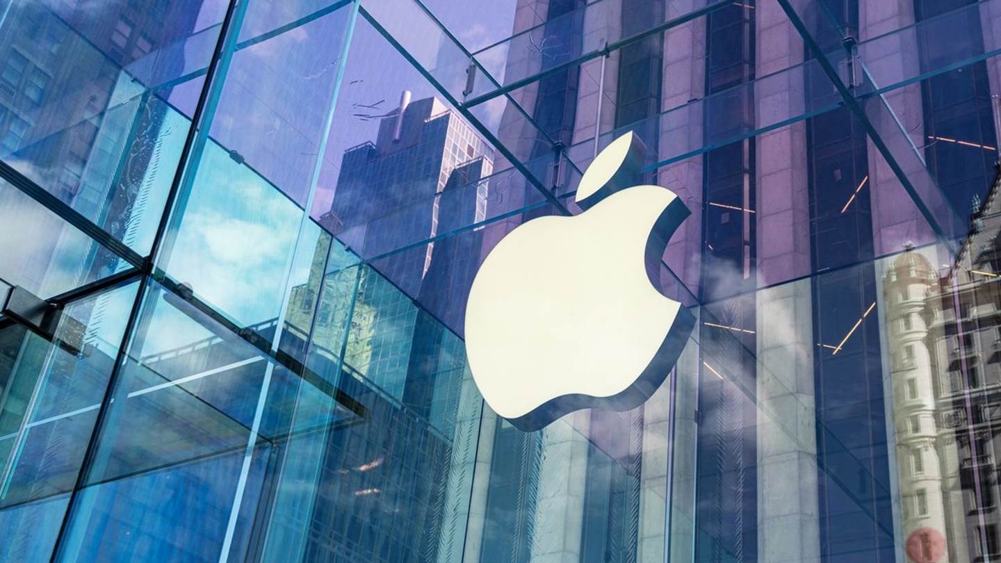 Φήμες λένε ότι το πρώτο αναδιπλούμενο iPhone έρχεται