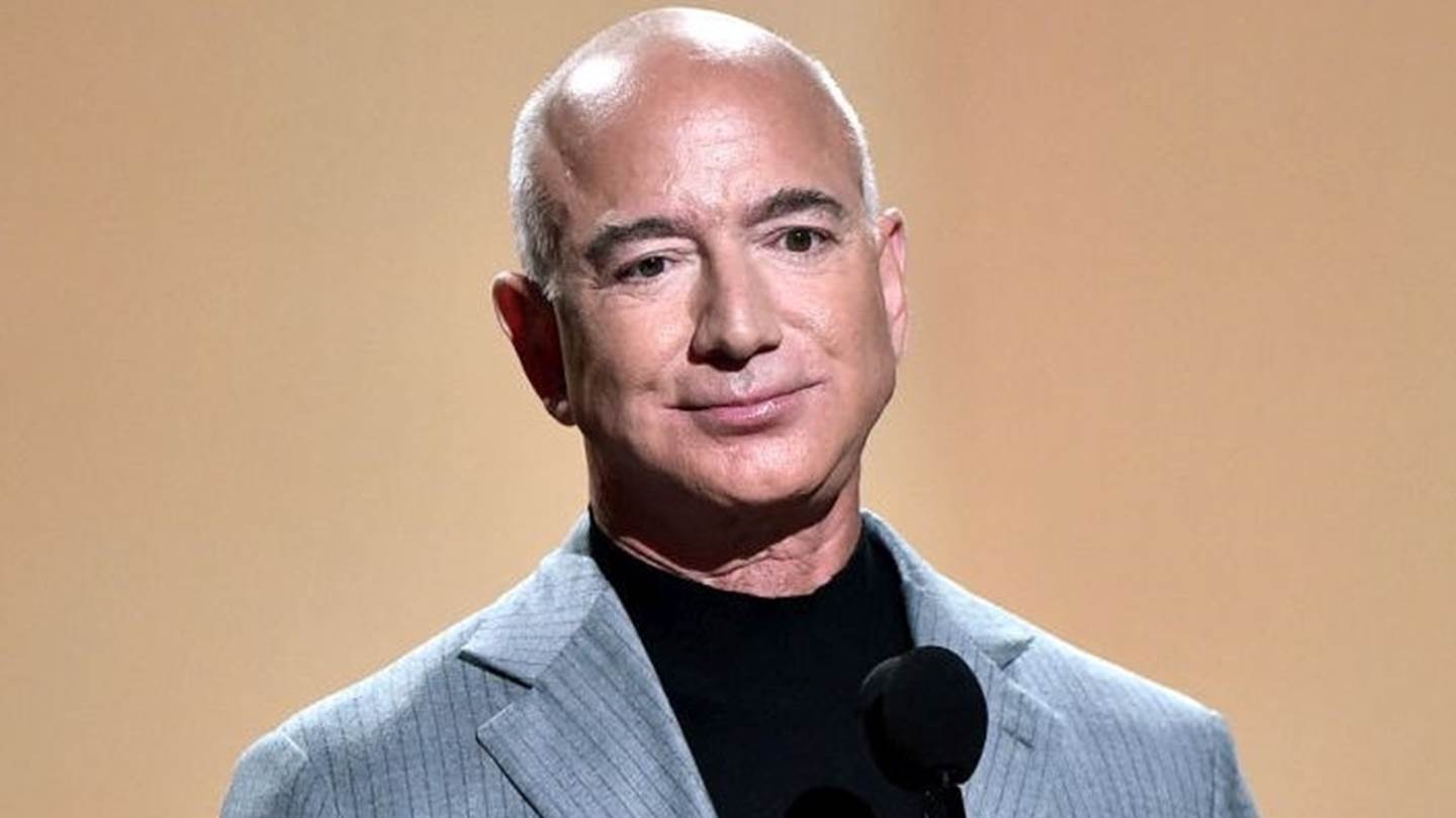 O Jeff Bezos είναι και πάλι ο πλουσιότερος ανθρώπος στον κόσμο