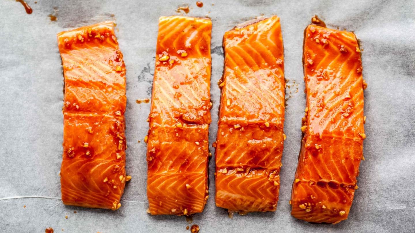 Ψήνοντας τέλεια τον σολομό