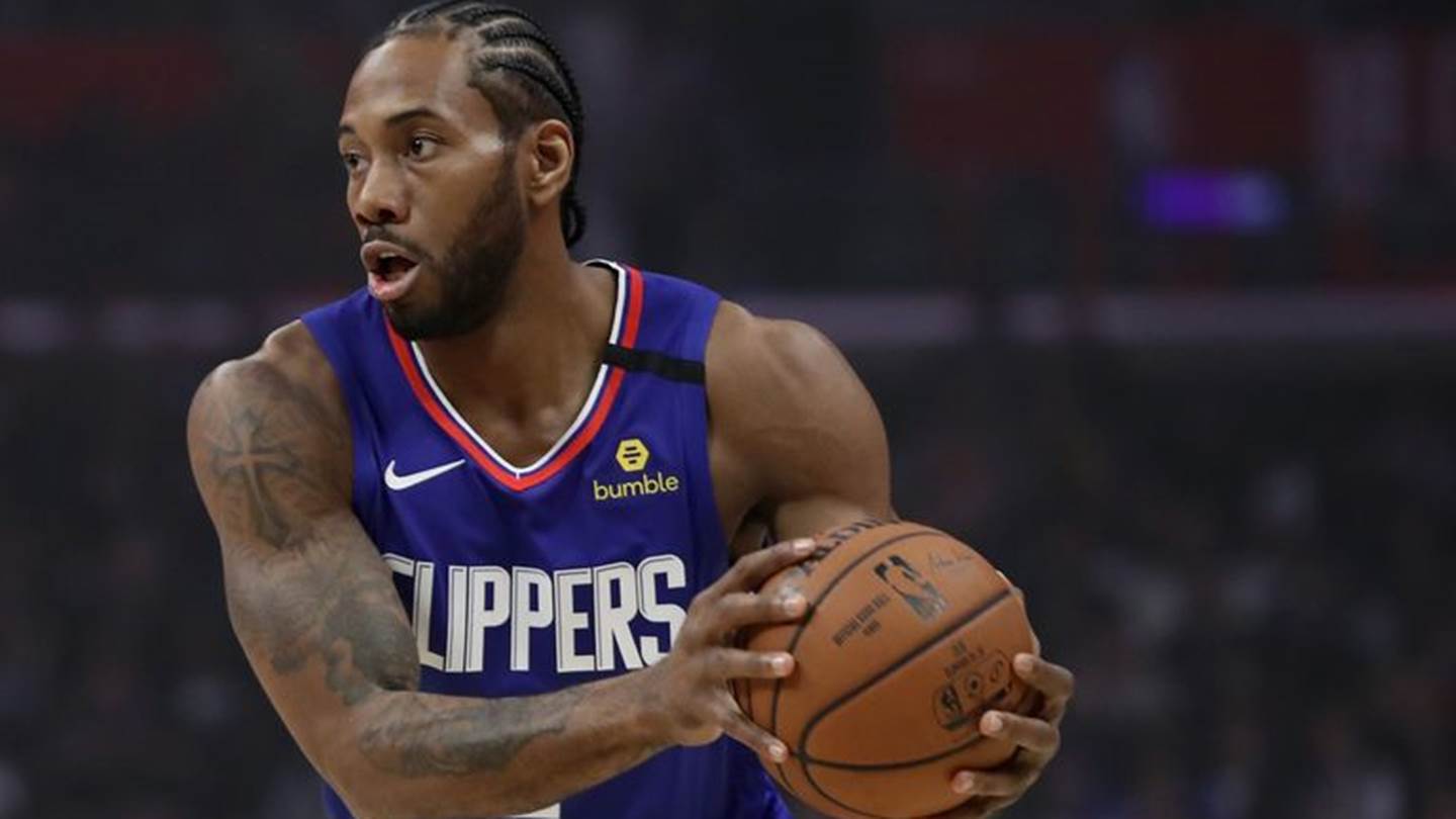 Ο Kawhi Leonard σχεδιάζει τα νέα sneakers της New Balance