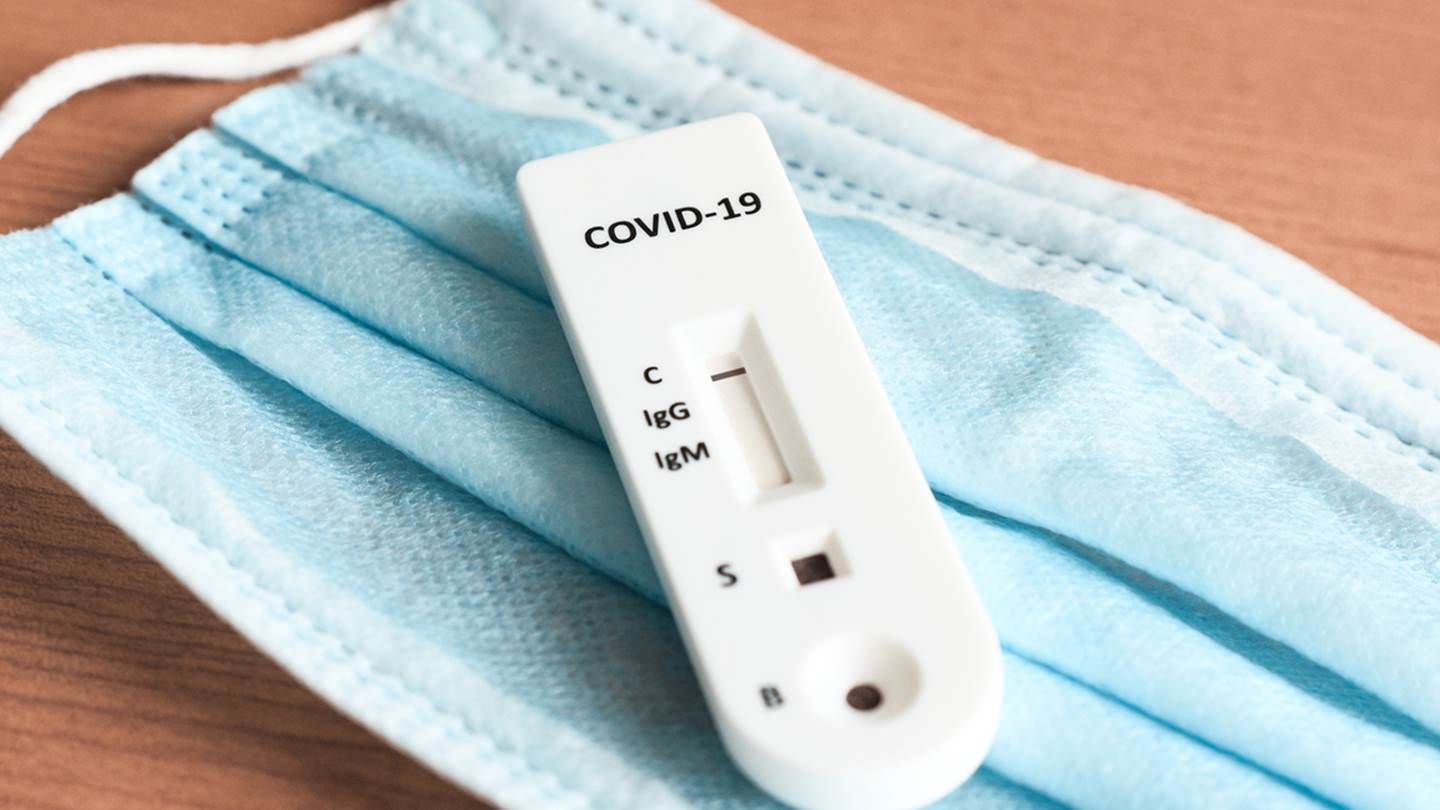 Τέλος στη δωρεάν διάθεσή των self tests από τα φαρμακεία