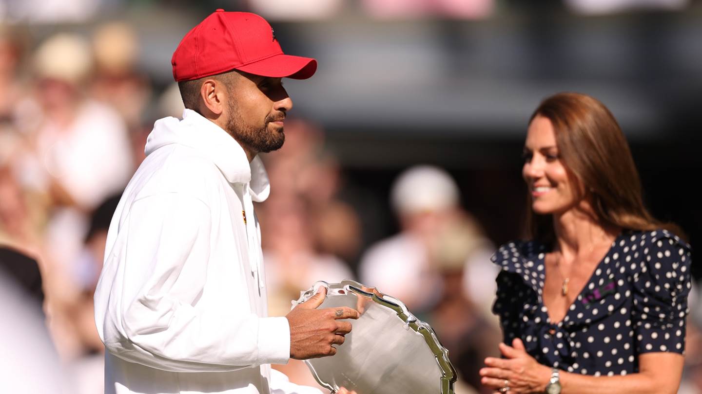 Γιατί το κόκκινο καπέλο του Nick Kyrgios έφερε αντιδράσεις στο Wimbledon;