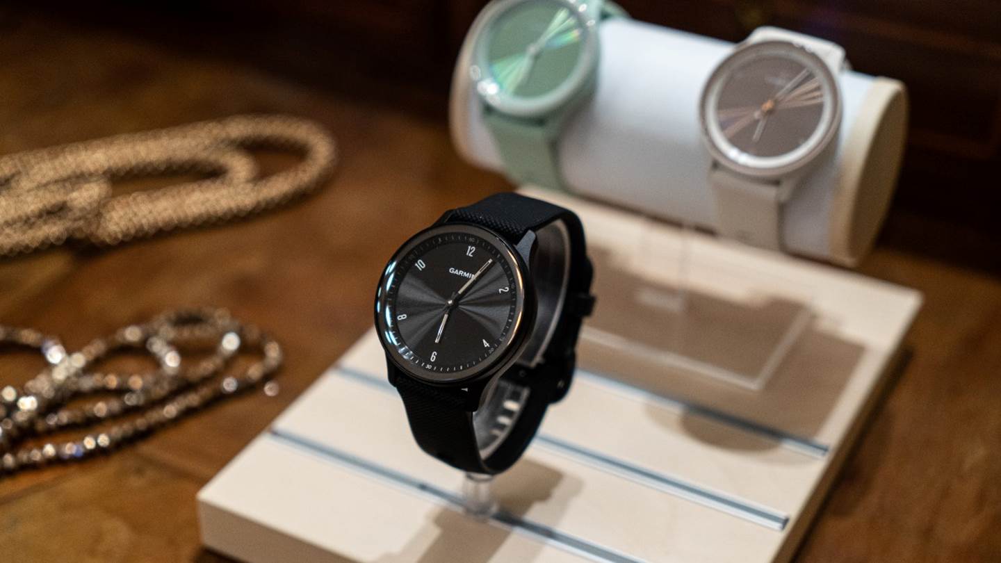 Στο Fondazione για τα νέα smartwatch της Garmin