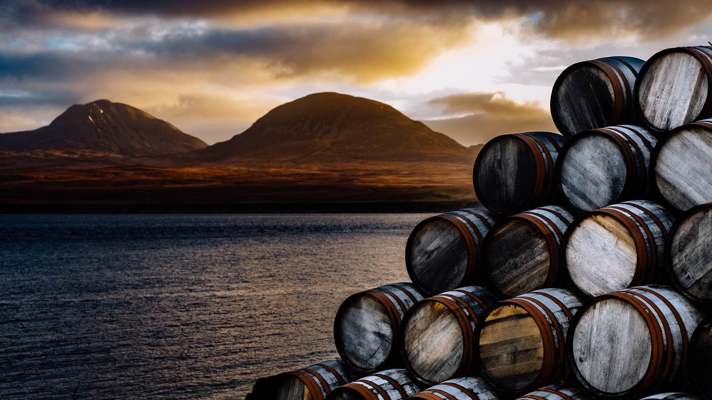 Islay, το νησί με τα μεγάλα καπνιστά ουίσκι