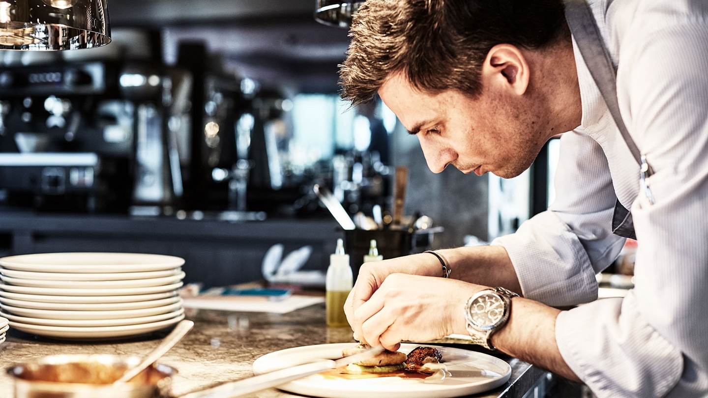 Αλέξανδρος Χαραλαμπόπουλος, ο πρέσβης της ελληνικής κουζίνας του σήμερα