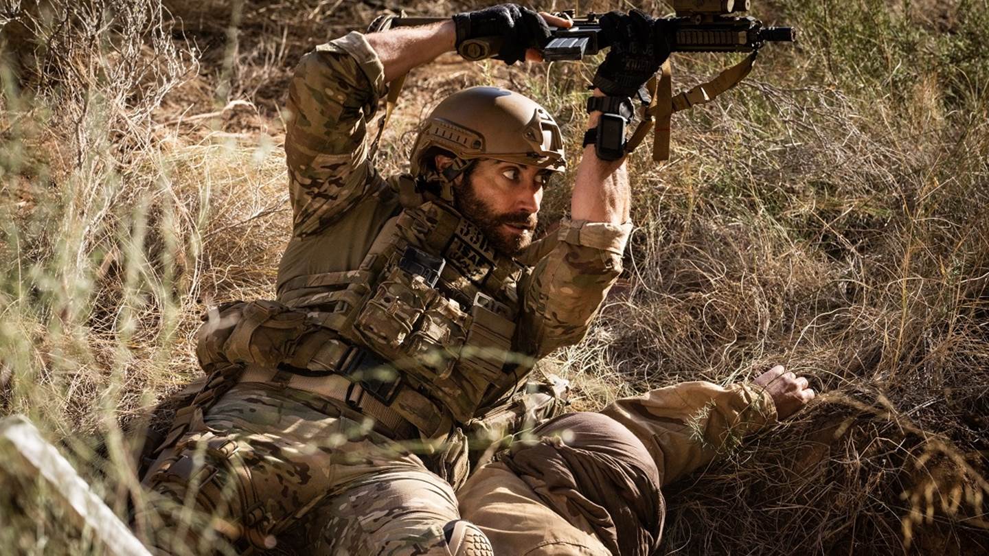 Μία αποκλειστική ματιά στον 'Ἁρρηκτο Δεσμό' του Guy Ritchie