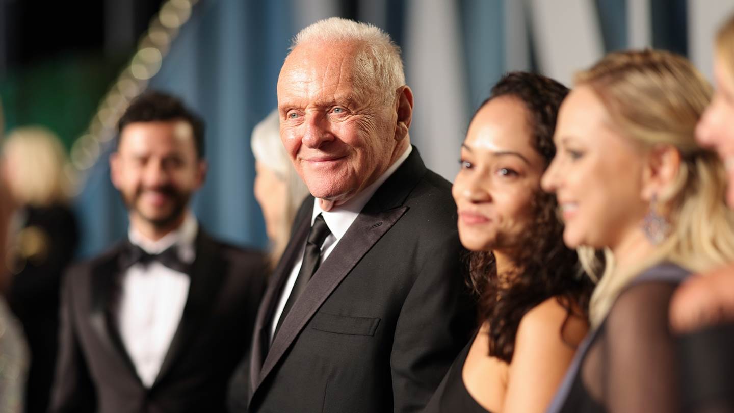 O Anthony Hopkins γιορτάζει 48 χρόνια νηφάλιος