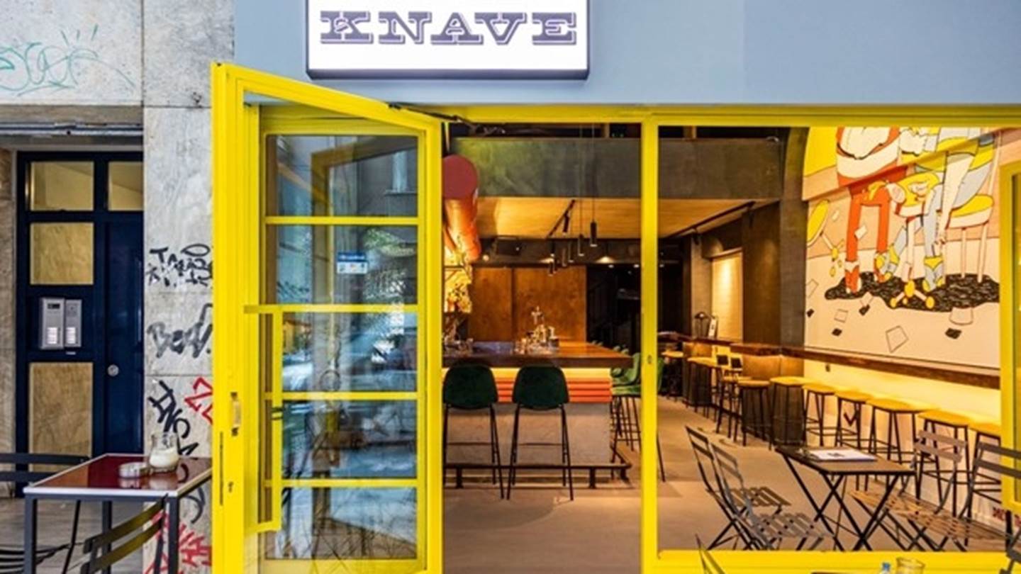 Στην Ασκληπιού για το Knave