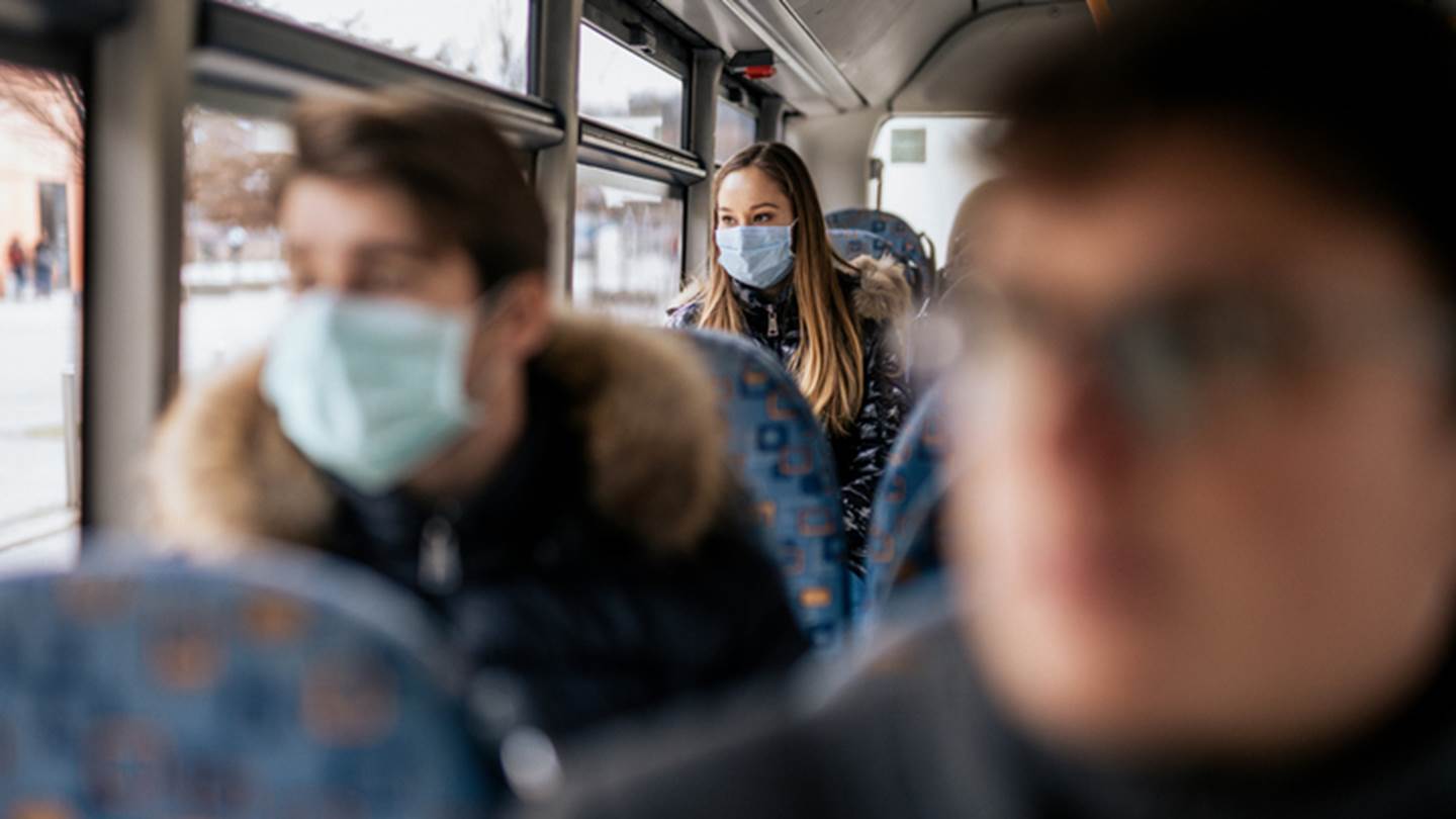 Κορονοϊός: Στο κόκκινο και πάλι με 36.246 νέες μολύνσεις