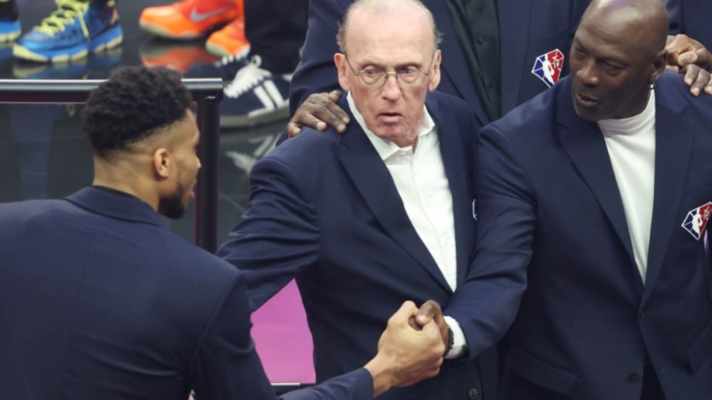 Όταν ο Γιάννης Αντετοκούνμπο συνάντησε τον Michael Jordan