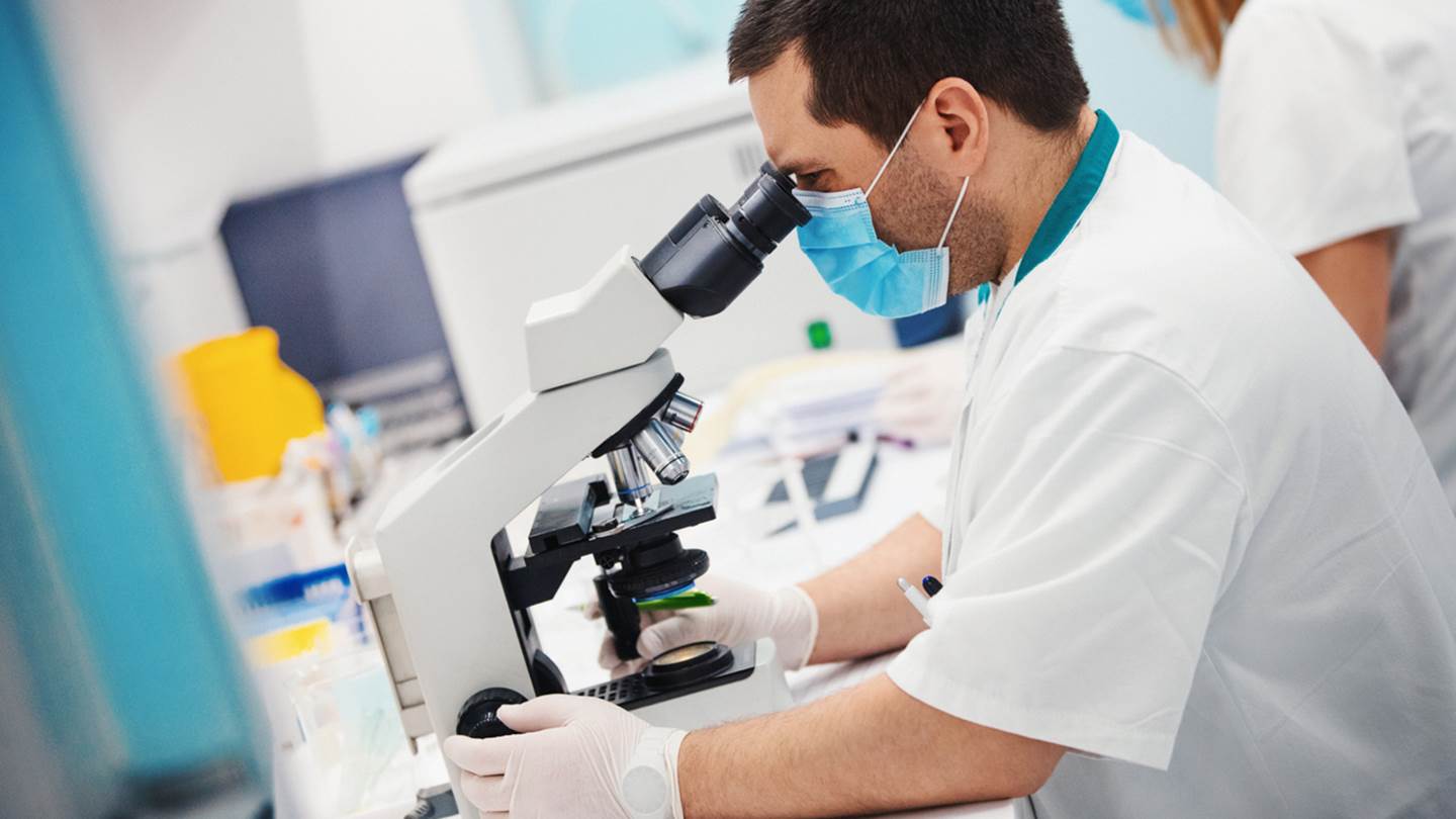 5 ελληνικές κλινικές μελέτες για την COVID-19