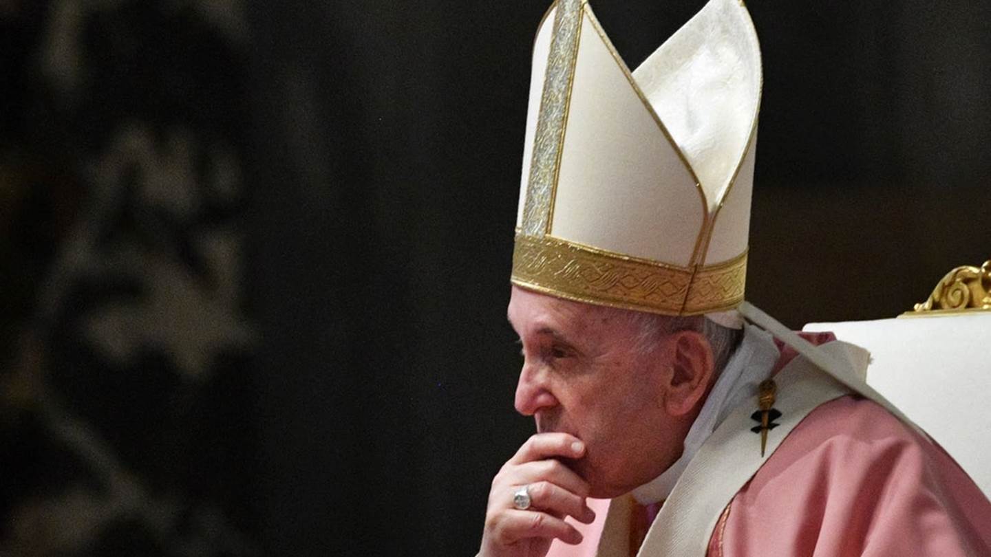 Μία ωρολογιακή βόμβα στα χέρια του Πάπα