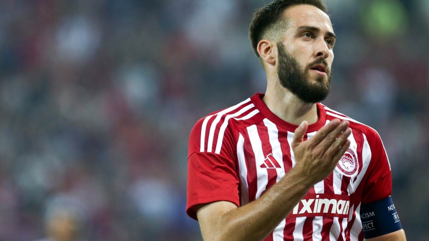 Όπως όλα δείχνουν, ο Κώστας Φορτούνης δε θα φορέσει τη φανέλα της Ελ Χαλίτζ